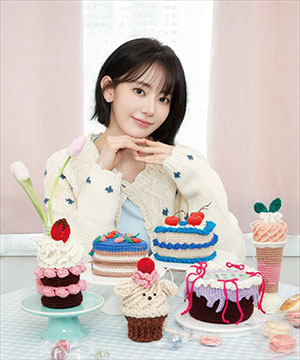 フェリシモの「クチュリエ」が宮脇咲良さんをアンバサダーに コラボ商品の予約受付開始、初心者の取り込みも