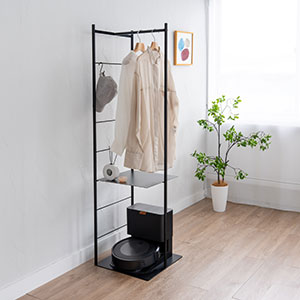 dinosが掃除ロボ置けるラック発売、長岡造形大との産学連携施策で学生のアイデアを商品化