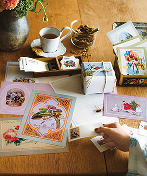 フェリシモが「100枚便せん」ヒット、「アナログ回帰」需要に合致