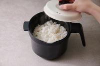 MUKがポット型電子レンジ調理器具発売　13分でふっくら炊飯が可能に